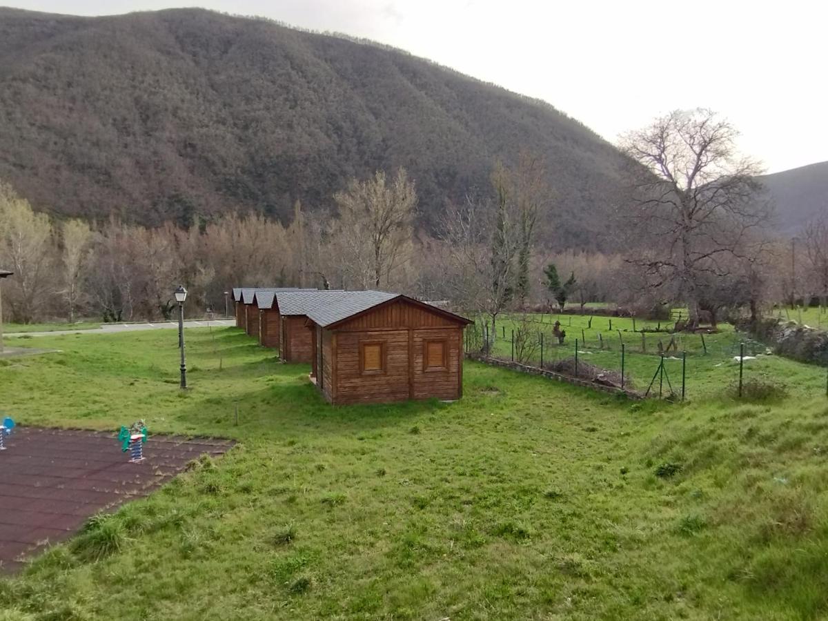 Camping La Zarapica - Palacios Del Sil Luaran gambar