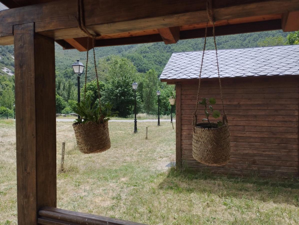 Camping La Zarapica - Palacios Del Sil Luaran gambar