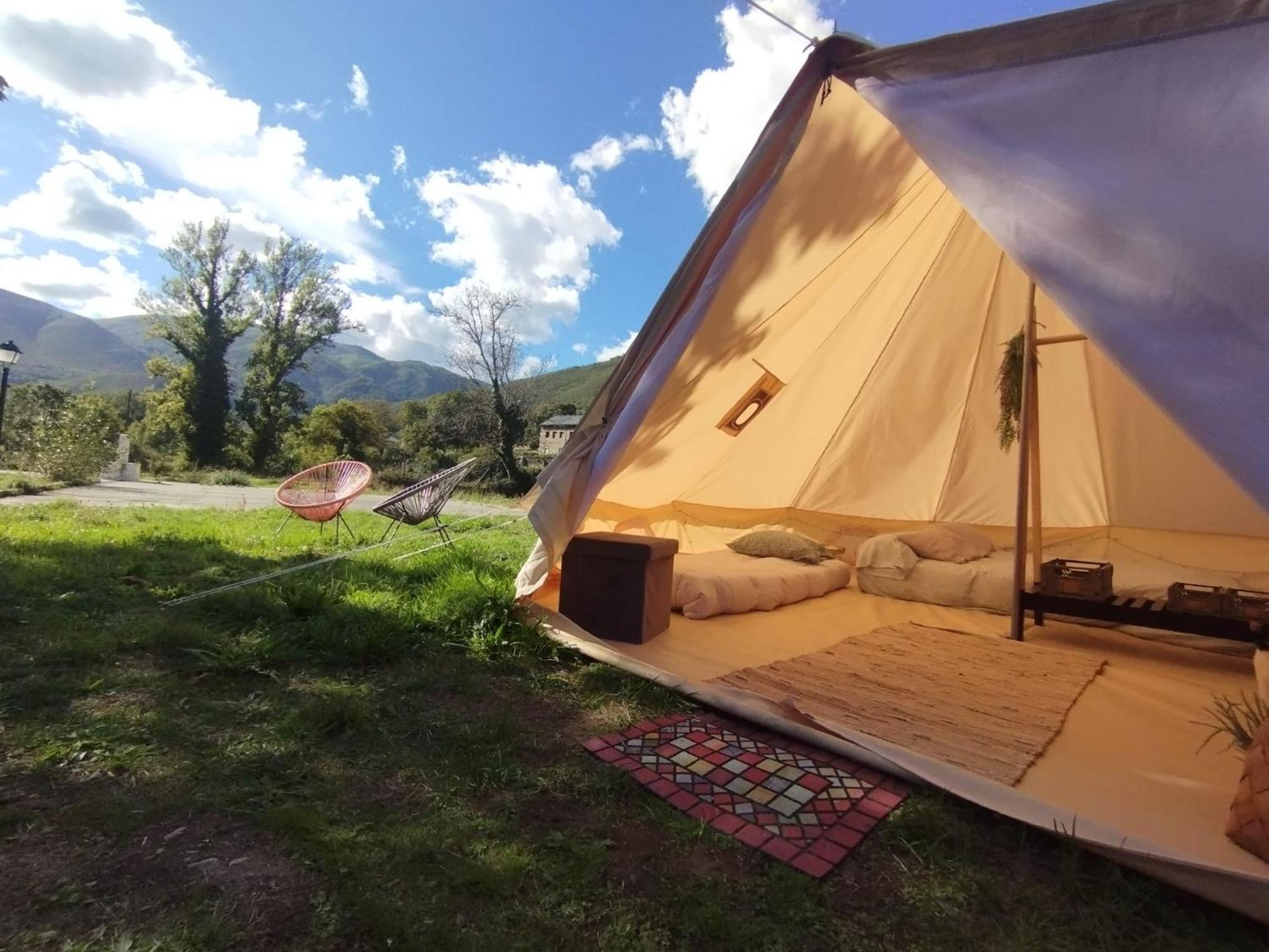 Camping La Zarapica - Palacios Del Sil Luaran gambar